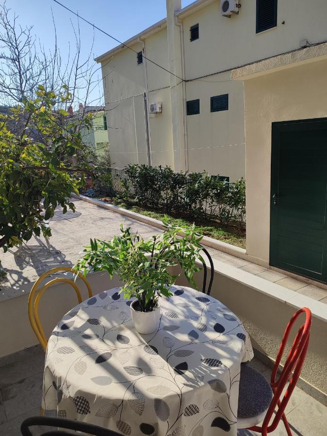 Apartments Lalic Tucepi Exterior photo